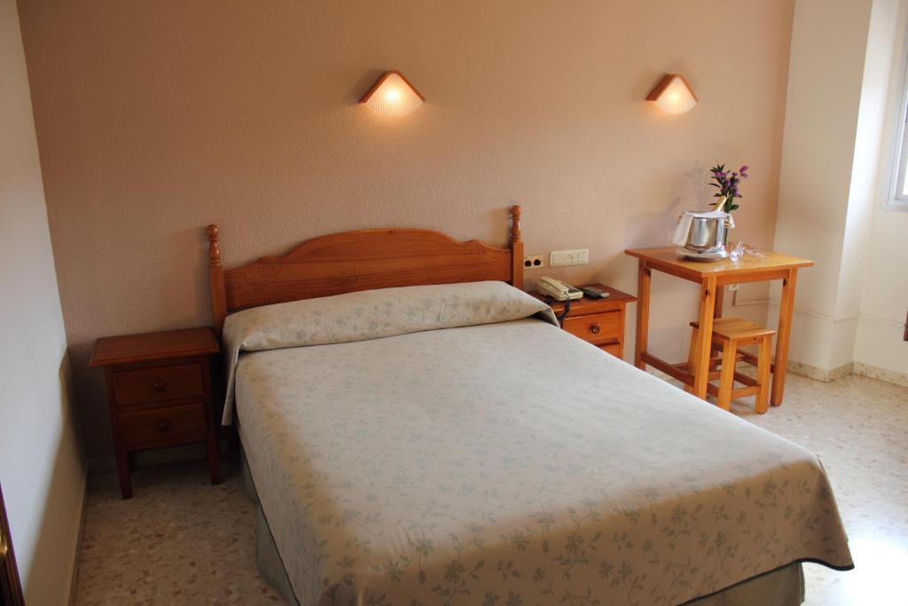 Hotel Abadi Cordova Esterno foto