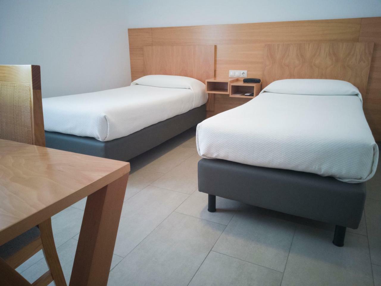 Hotel Abadi Cordova Esterno foto